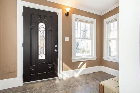 8 Herbert St, Somerville, MA 02144 photo 3