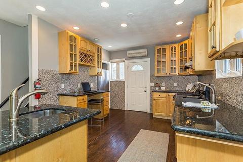 8 Herbert St, Somerville, MA 02144 photo 10