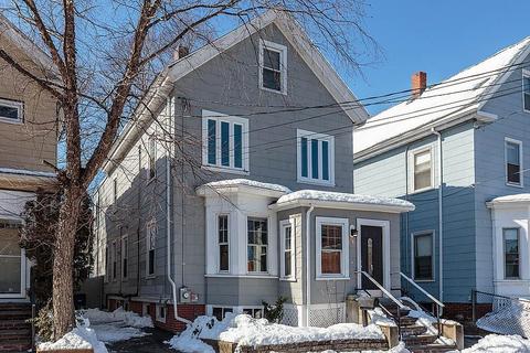8 Herbert St, Somerville, MA 02144 photo 2
