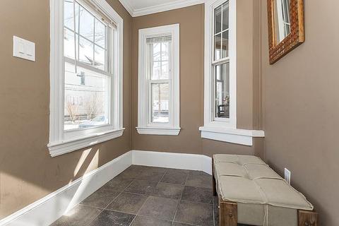 8 Herbert St, Somerville, MA 02144 photo 4
