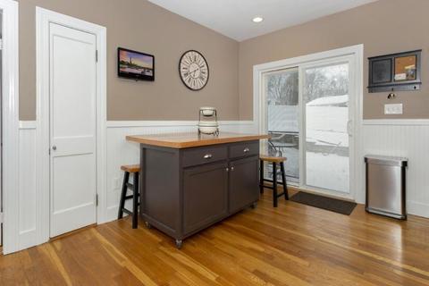 6 Evans St, Saugus, MA 01906 photo 9