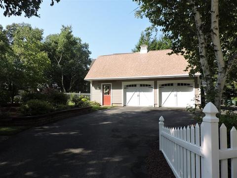 39 Bates Point Rd, Webster, MA 01570 photo 6