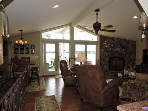 39 Bates Point Rd, Webster, MA 01570 photo 9