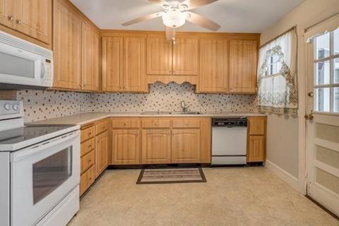 23 Devonshire Dr, Billerica, MA 01821 photo 12