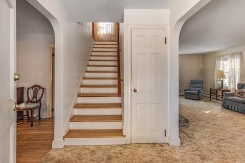 23 Devonshire Dr, Billerica, MA 01821 photo 6