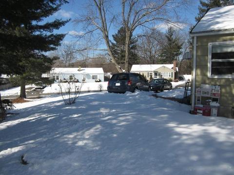 91 Kirk Dr, Springfield, MA 01109 photo 17