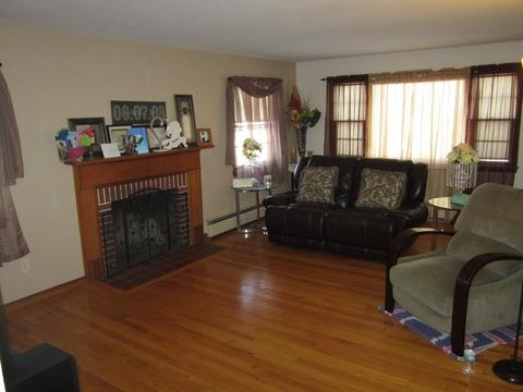 91 Kirk Dr, Springfield, MA 01109 photo 6