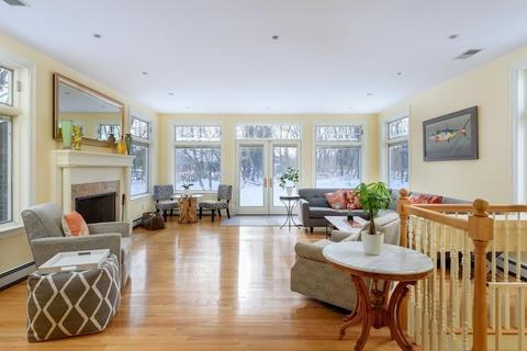 35 Lazell St, Hingham, MA 02043 photo 3