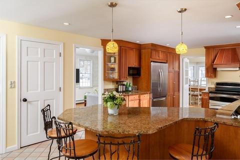35 Lazell St, Hingham, MA 02043 photo 7