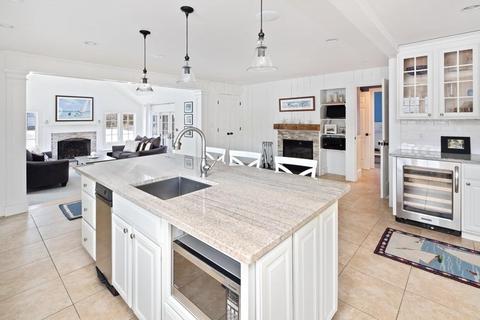 41 Hersey St, Hingham, MA 02043 photo 8