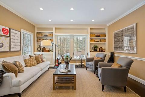 73 Stonecrest Dr, Needham, MA 02492 photo 5