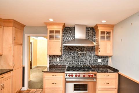 7 Seminole Rd, Canton, MA 02021 photo 3