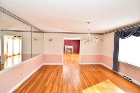 7 Seminole Rd, Canton, MA 02021 photo 12