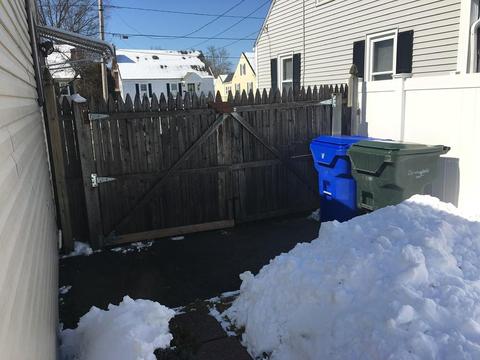 283 Abbott St, Springfield, MA 01118 photo 27