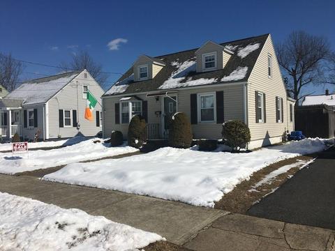 283 Abbott St, Springfield, MA 01118 photo 4