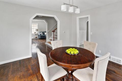 16 Wing St, Springfield, MA 01151 photo 8