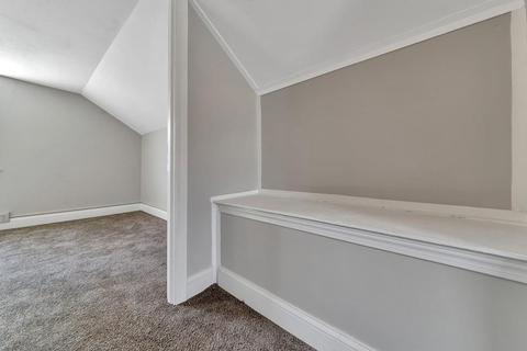 26 Lancaster St, Springfield, MA 01118 photo 14
