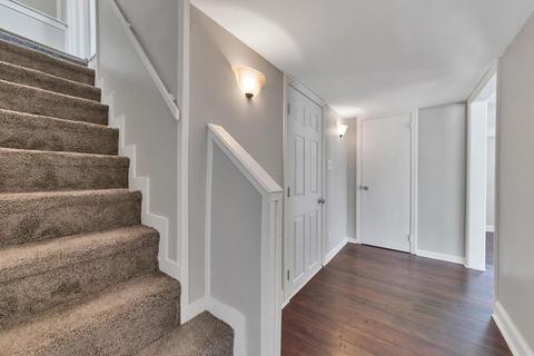 26 Lancaster St, Springfield, MA 01118 photo 11