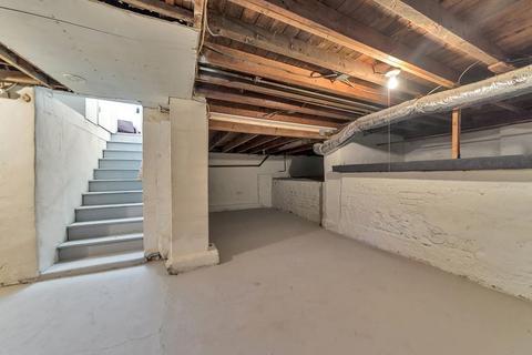 26 Lancaster St, Springfield, MA 01118 photo 18