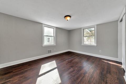 26 Lancaster St, Springfield, MA 01118 photo 12