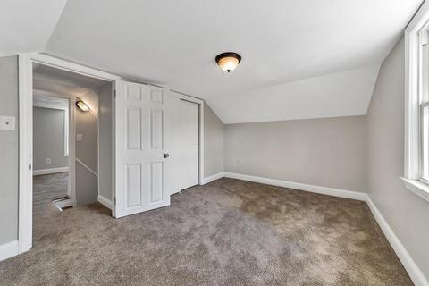 26 Lancaster St, Springfield, MA 01118 photo 16