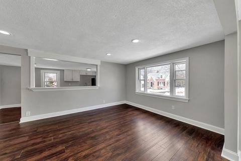 26 Lancaster St, Springfield, MA 01118 photo 6