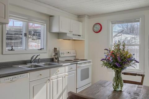 12 E Main St, Ayer, MA 01432 photo 3