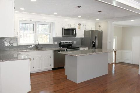 133 Hopkinton Rd, Upton, MA 01568 photo 7