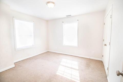 62 Adams St, Springfield, MA 01105 photo 23