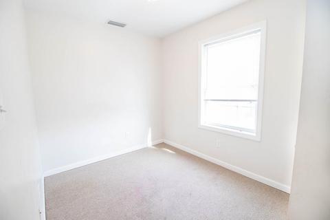 62 Adams St, Springfield, MA 01105 photo 24