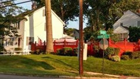 499 Plumtree Rd, Springfield, MA 01118 photo 2
