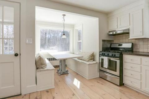 300 Phinneys Ln, Barnstable, MA 02632 photo 8