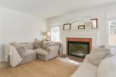 300 Phinneys Ln, Barnstable, MA 02632 photo 4