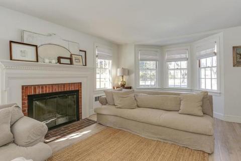 300 Phinneys Ln, Barnstable, MA 02632 photo 5