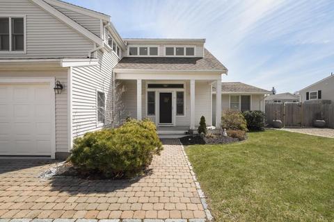 9 Bayle Ln, Gloucester, MA 01930 photo 1