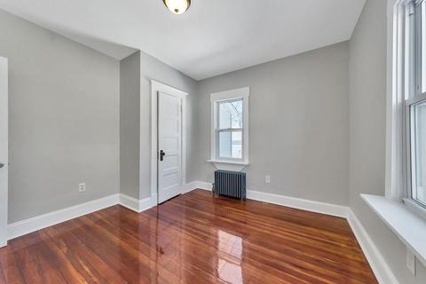 168 Phoenix Ter, Springfield, MA 01104 photo 12