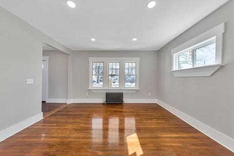 168 Phoenix Ter, Springfield, MA 01104 photo 7