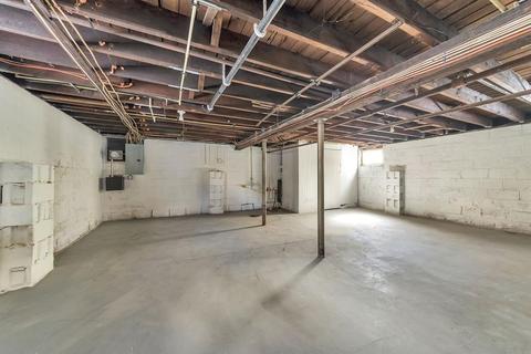 168 Phoenix Ter, Springfield, MA 01104 photo 29