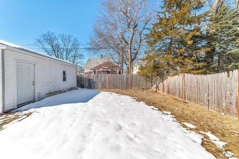 168 Phoenix Ter, Springfield, MA 01104 photo 27