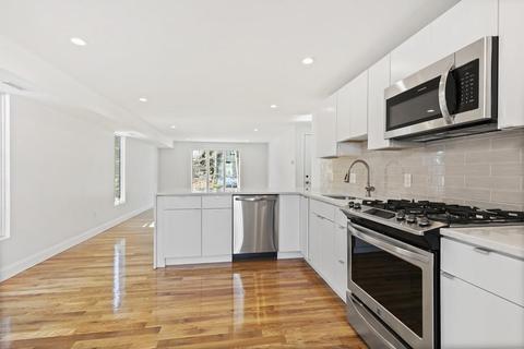 9 Hanover Ct #2, Marblehead, MA 01945 photo 7