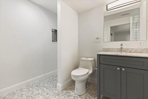 9 Hanover Ct #2, Marblehead, MA 01945 photo 11