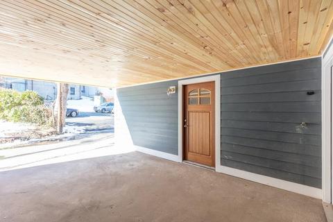 9 Hanover Ct #2, Marblehead, MA 01945 photo 15