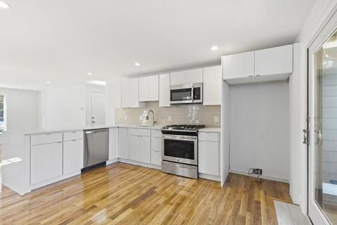 9 Hanover Ct #2, Marblehead, MA 01945 photo 6