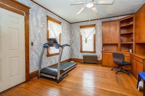 25 Whittier St, Springfield, MA 01108 photo 9