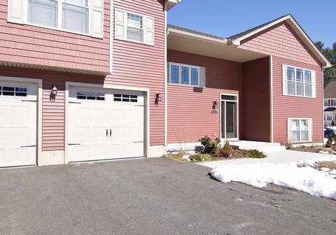 68 Alwin Pl, Springfield, MA 01128 photo 3