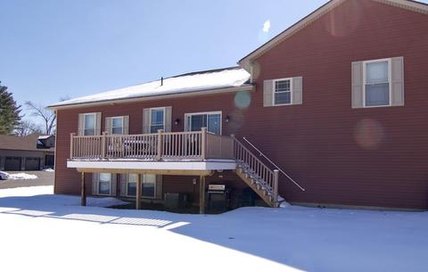 68 Alwin Pl, Springfield, MA 01128 photo 4