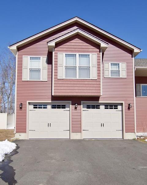 68 Alwin Pl, Springfield, MA 01128 photo 2