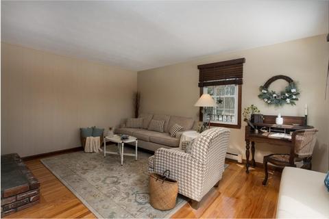 47 Crescent St, Ware, MA 01082 photo 2