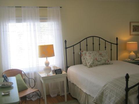 36 Ashmore Rd, Worcester, MA 01602 photo 16