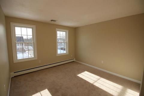87 Broad St, Plainville, MA 02762 photo 30
